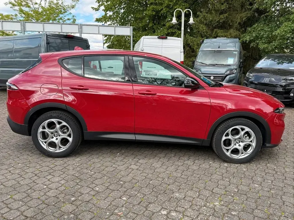 Gebraucht Alfa Romeo Tonale Sprint 131 PS (96 kW) 2023 Rosso alfa SUV