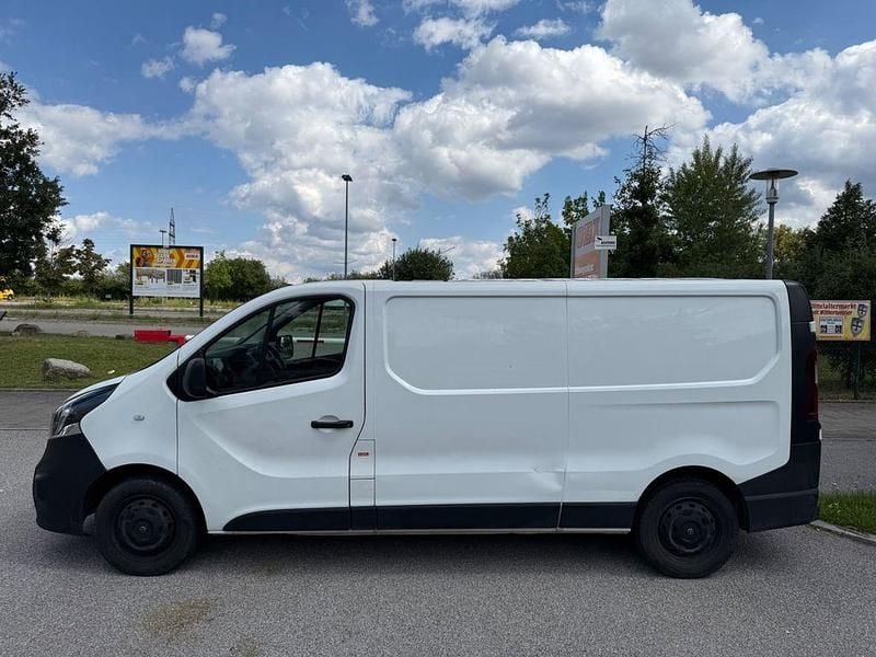 Weiß Gebraucht 2019 Opel Vivaro Van | 3.999 € - Bild 1/4