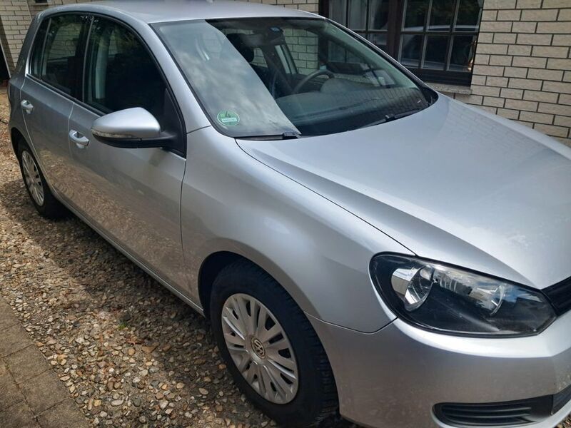 Silber Gebraucht 2009 VW Golf VI Limousine | 4.700 € (Guter Preis) - Bild 1/4