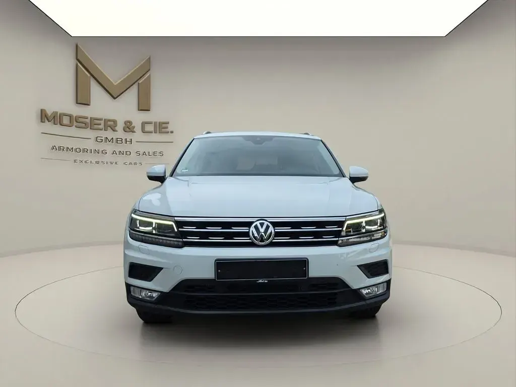 Gebraucht VW Tiguan Sound 179 PS (131 kW) 2017 Weiß SUV