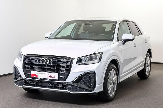 Gebraucht Audi Q2 S-Line 116 PS (85 kW) 2024 Gletscherweiß metallic SUV