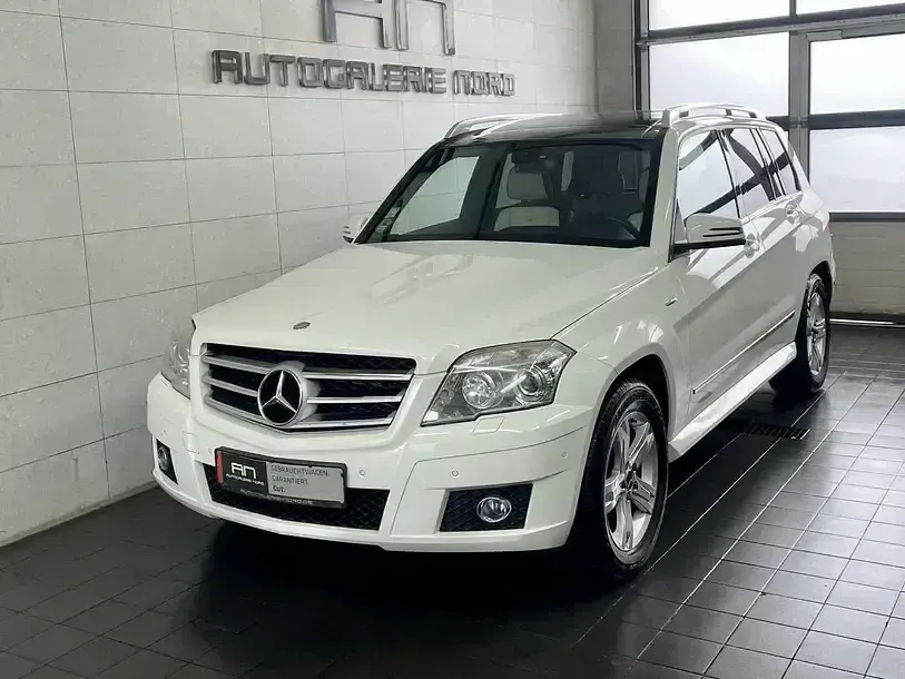 Gebraucht Mercedes GLK320 AMG Edition 1 224 PS (164 kW) 2009 Calcitweiss  unilack SUV