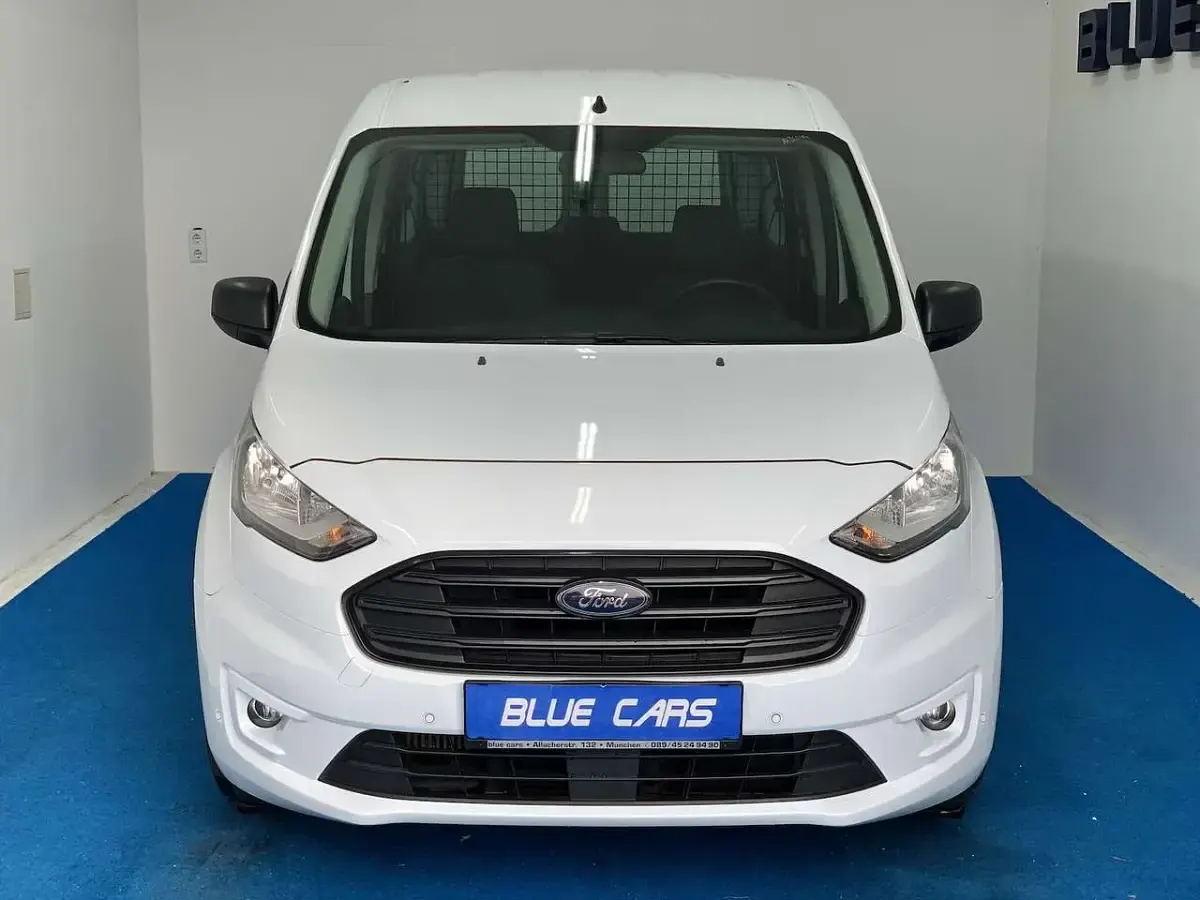Gebraucht Ford Transit Trend 120 PS (88 kW) 2020 Frozen white Van