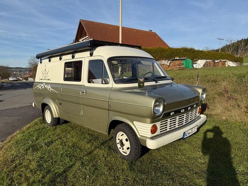 Second-hand Ford Transit 65 CP (47 kW) 1977 Verde Monovolum