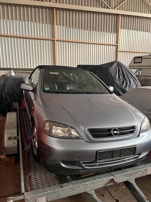 Gebraucht Opel Astra Cabriolet 125 PS (91 kW) 2004 Silber Cabrio