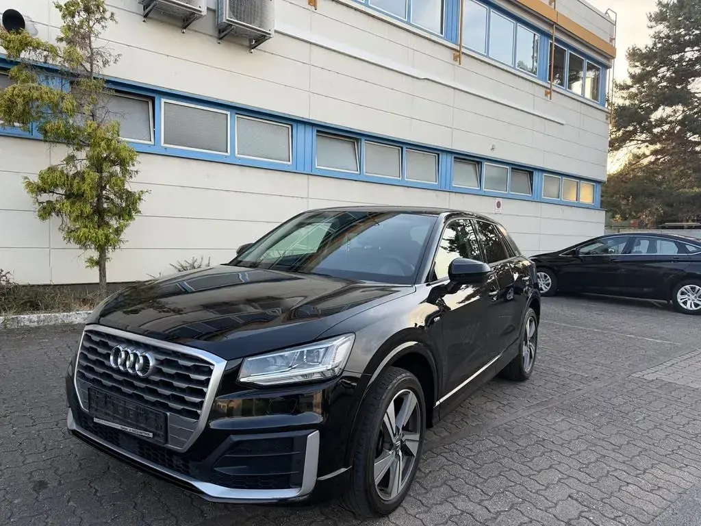 Gebraucht Audi Q2 S-Line 150 PS (110 kW) 2016 Schwarz SUV