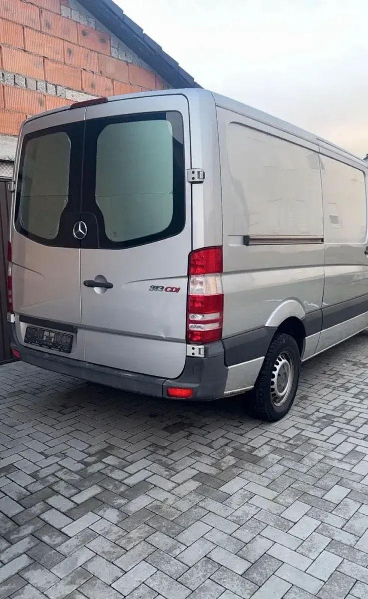 Gebraucht Mercedes Sprinter 130 PS (95 kW) 2012 Silber