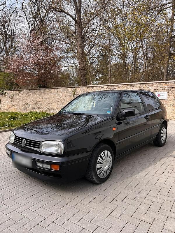 Second-hand VW Golf 75 CP (55 kW) 1993 Negru Coupe