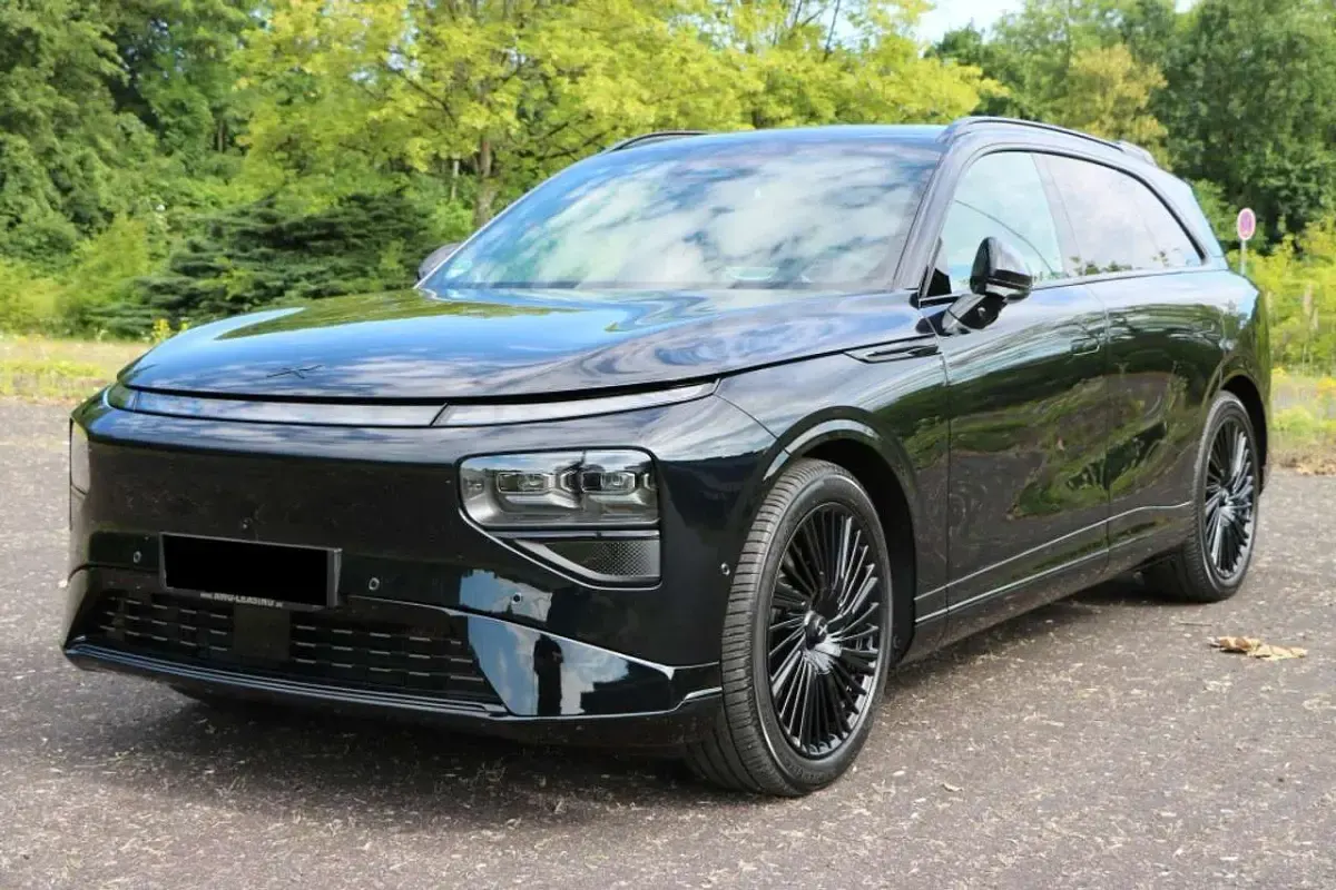 Gebraucht XPENG G9 422 kW (575 PS) 2026 Midnight black SUV