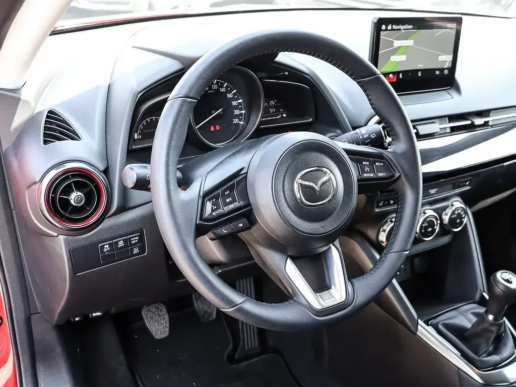 Gebraucht Mazda 2 Homura-Line 90 PS (66 kW) 2023 Rot Kleinwagen