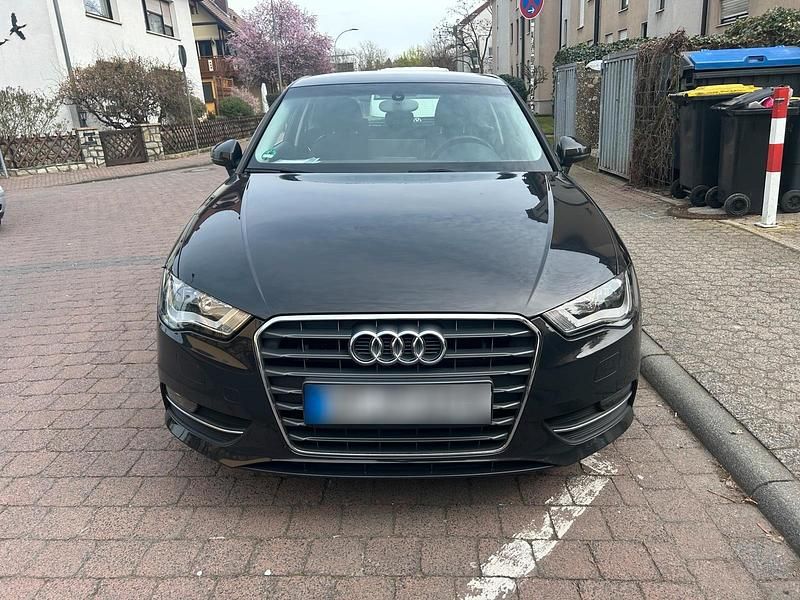 Second-hand Audi A3 2012 Negru Hatchback