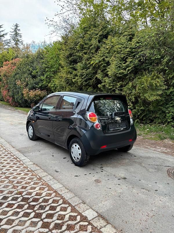 Second-hand Chevrolet Spark LS 68 CP (50 kW) 2011 Negru Hatchback
