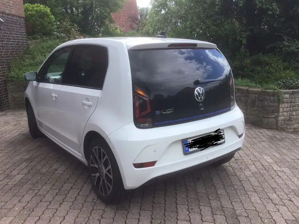 Gebraucht VW e-up! Style 61 kW (83 PS) 2022 Weiß Kleinwagen