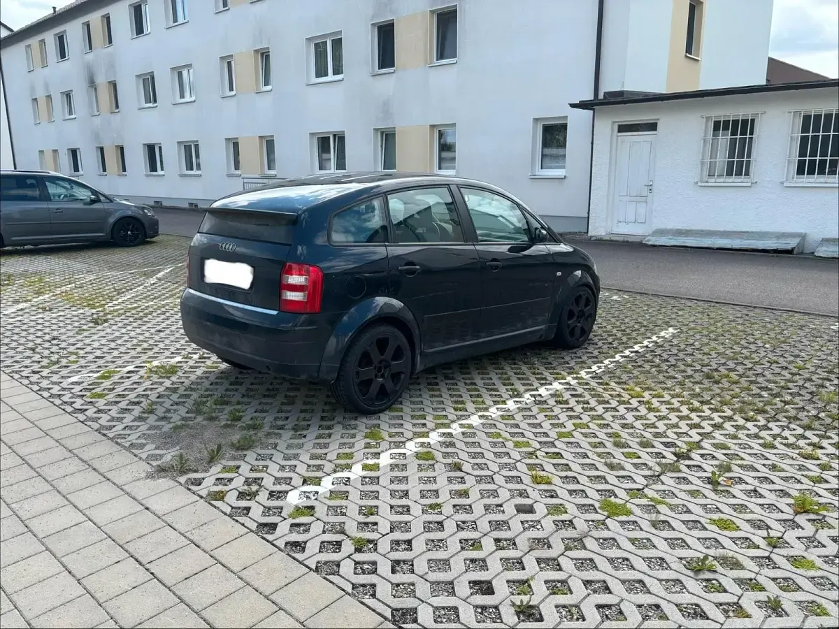 Gebraucht Audi A2 75 PS (55 kW) 2002 Schwarz Kleinwagen