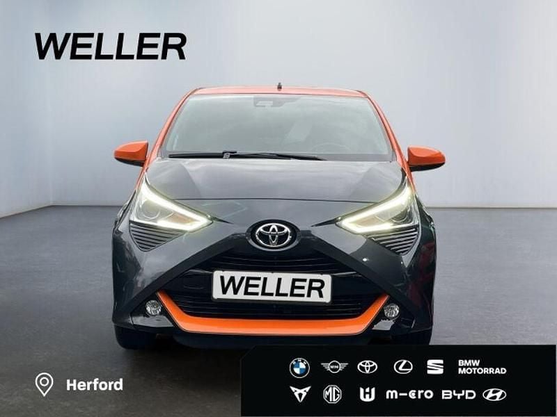 Gebraucht Toyota Aygo Premium 72 PS (52 kW) 2020 Grau Kleinwagen