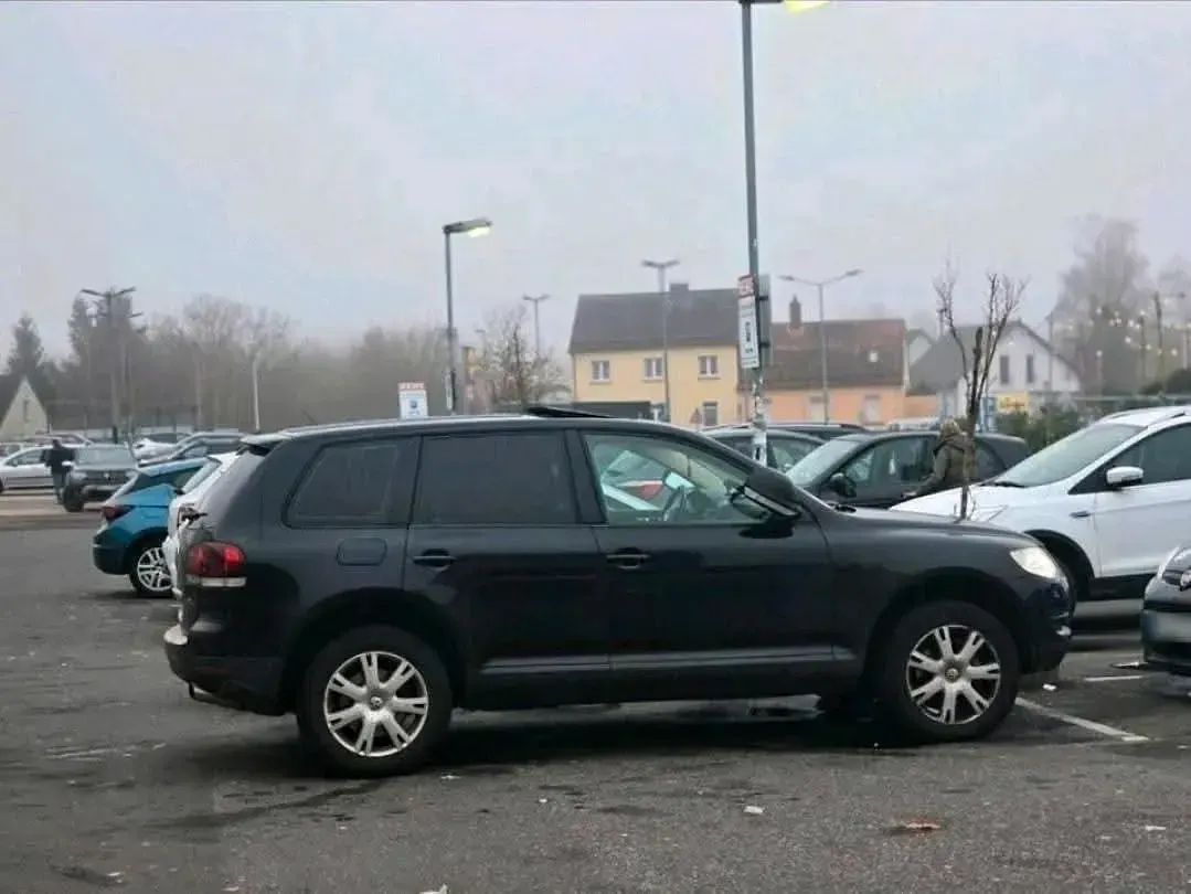 Gebraucht VW Touareg 239 PS (175 kW) 2007 Schwarz SUV