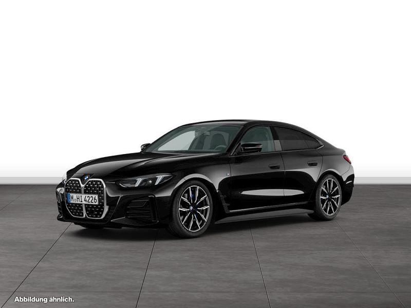 Black sapphire metallic Gebraucht 2025 BMW 420 Gran Coupé Comfort Edition Coupé | 58.644 € (Teuer) - Bild 1/3