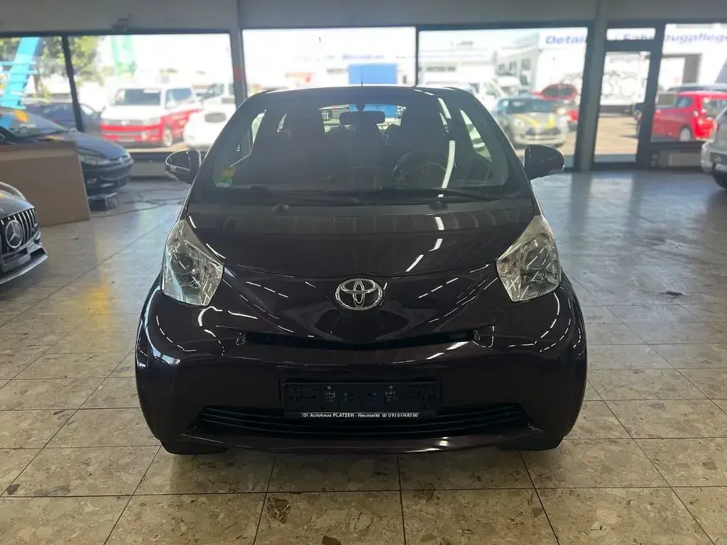 Gebraucht Toyota iQ Basis 68 PS (50 kW) 2009 Kleinwagen