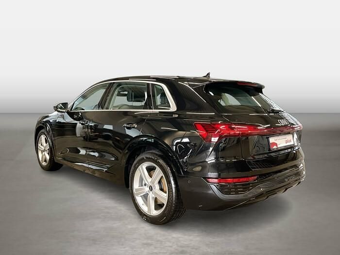 Gebraucht Audi Q8 e-tron Advanced Plus 300 kW (408 PS) 2024 Mythosschwarz (metallic) SUV
