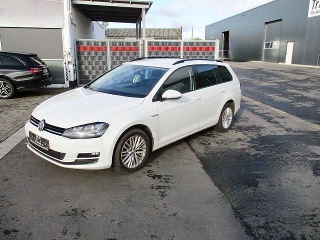Weiß Gebraucht 2014 VW Golf VII Cup Kombi | 9.500 € (Guter Preis) - Bild 1/4