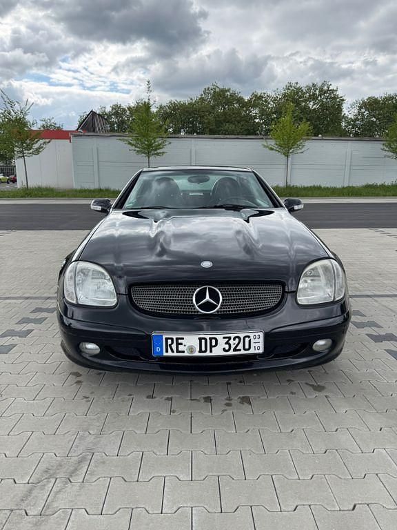 Schwarz Gebraucht 2001 Mercedes SLK320 Cabrio | 8.990 € (Teuer) - Bild 1/4