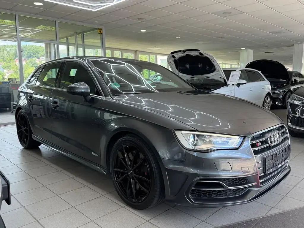Gebraucht Audi S3 Sport 300 PS (220 kW) 2015 Daytonagrau Limousine
