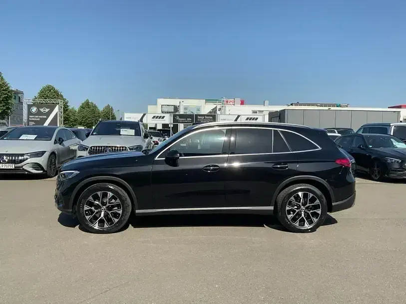 Gebraucht Mercedes GLC200 Avantgarde 163 PS (119 kW) 2026 Schwarz SUV