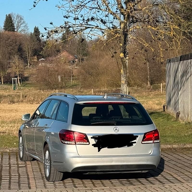 Gebraucht Mercedes 220 170 PS (125 kW) 2014 Silber Kombi