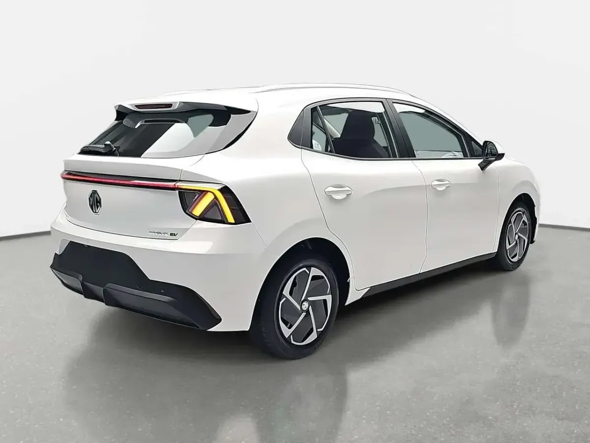 Neu MG MG4 EV Comfort 110 kW (150 PS) 2026 Arctic white Kleinwagen