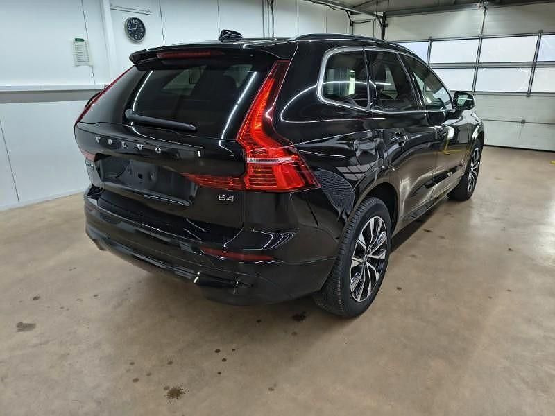 Gebraucht Volvo XC60 Core 197 PS (144 kW) 2023 Schwarz SUV