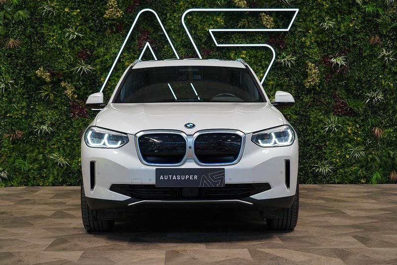 Gebraucht BMW iX3 Impressive 210 kW (286 PS) 2021 Weiß SUV