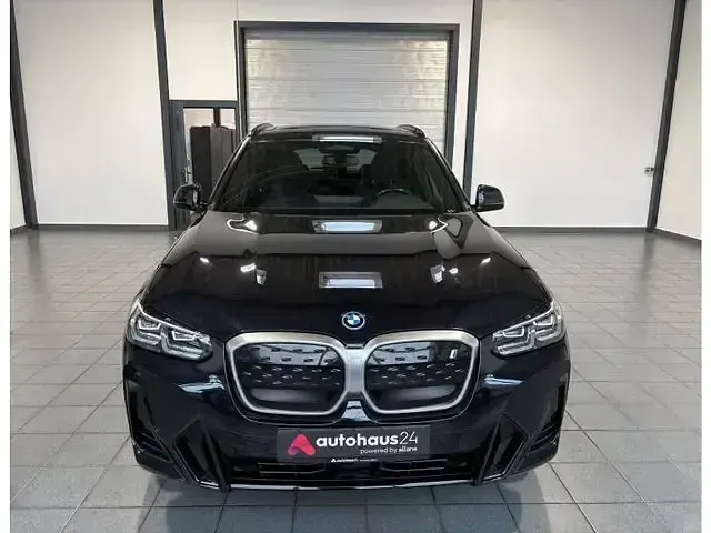 Gebraucht BMW iX3 Shadowline 210 kW (286 PS) 2023 Schwarz SUV