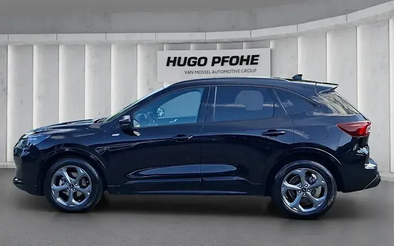 Gebraucht Ford Kuga ST-Line 186 PS (136 kW) 2025 Schwarz SUV
