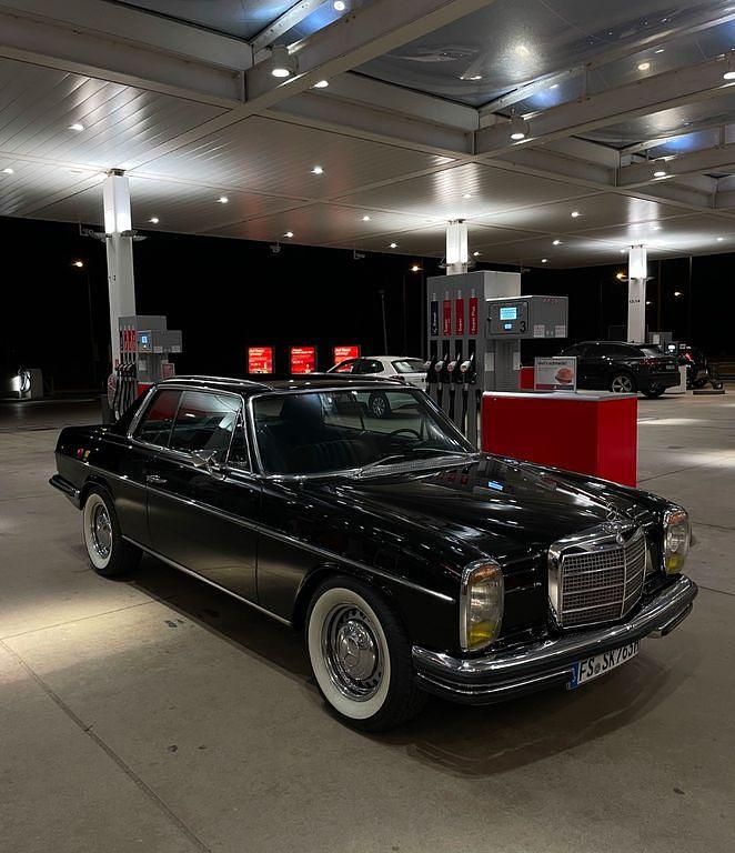 Schwarz Gebraucht 1972 Mercedes 250 Coupé | 36.000 € - Bild 1/4