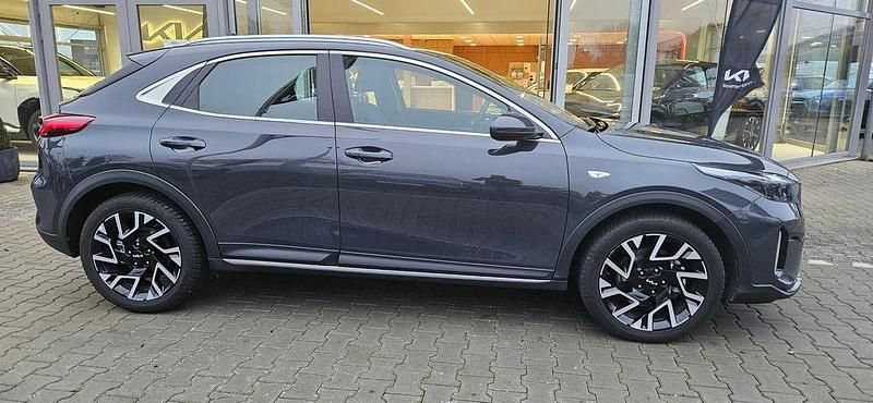 Gebraucht Kia XCeed Vision 140 PS (102 kW) 2025 (h8g) pentametal met. SUV