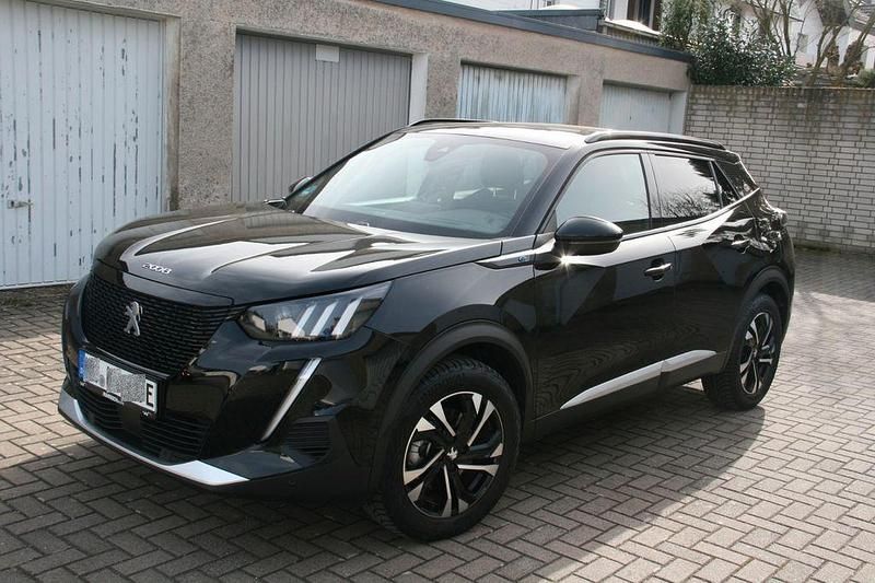 Gebraucht Peugeot e-2008 GT 100 kW (136 PS) 2022 Schwarz SUV