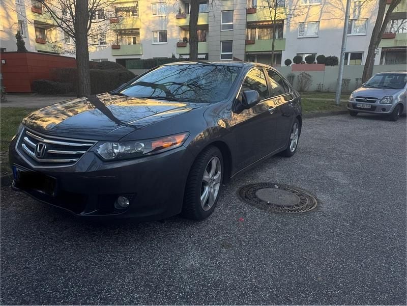 Grau Gebraucht 2011 Honda Accord Limousine | 7.000 € (Superpreis) - Bild 1/4