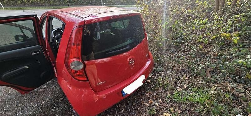 Gebraucht Opel Agila 65 PS (47 kW) 2008 Rot Kombi
