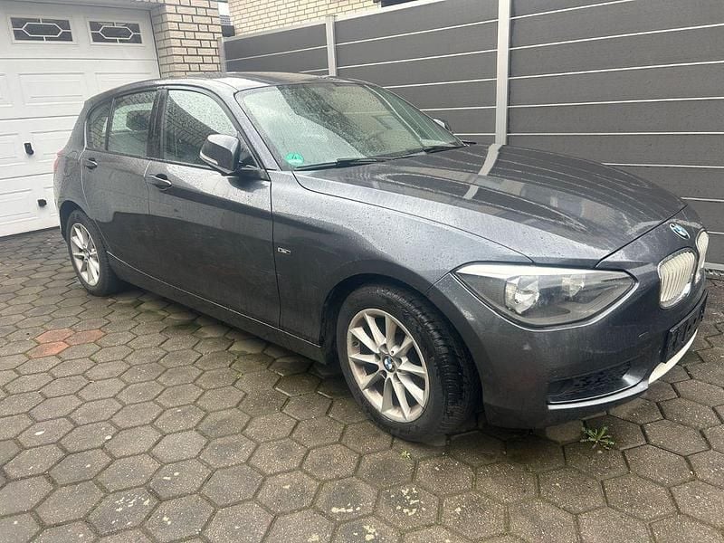 Gebraucht BMW 116 Efficient Dynamics 116 PS (85 kW) 2012 Grau Kleinwagen