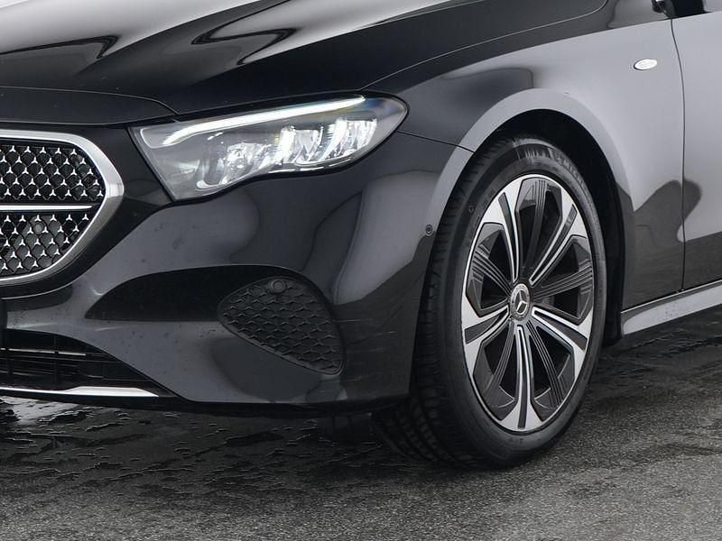 Gebraucht Mercedes E300 Advanced 313 PS (230 kW) 2025 Schwarz Limousine