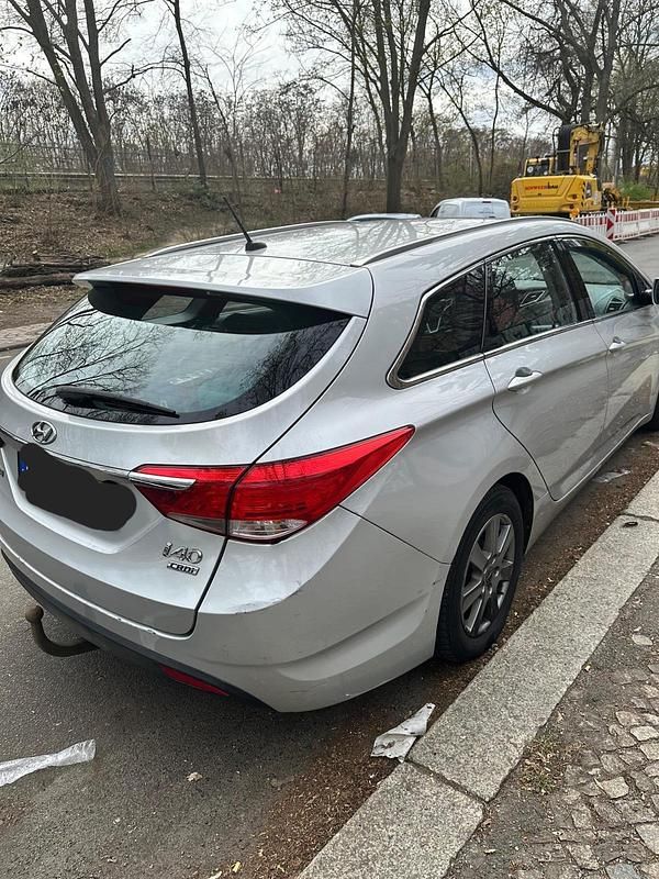 Gebraucht Hyundai i40 136 PS (100 kW) 2012 Silber Kombi