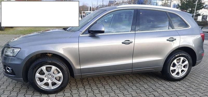 Grau Gebraucht 2016 Audi Q5 SUV | 16.500 € (Guter Preis) - Bild 1/4