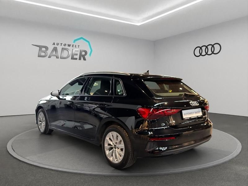 Gebraucht Audi A3 Sportback e-tron Ambiente 204 PS (150 kW) 2023 Mythosschwarz metallic Kleinwagen