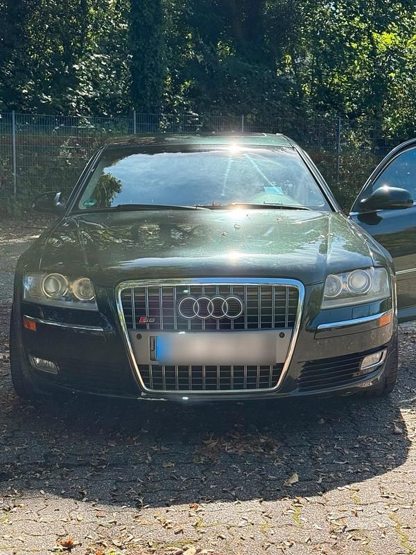 Grün Gebraucht 2006 Audi A8L Limousine | 9.500 € (Superpreis) - Bild 1/4