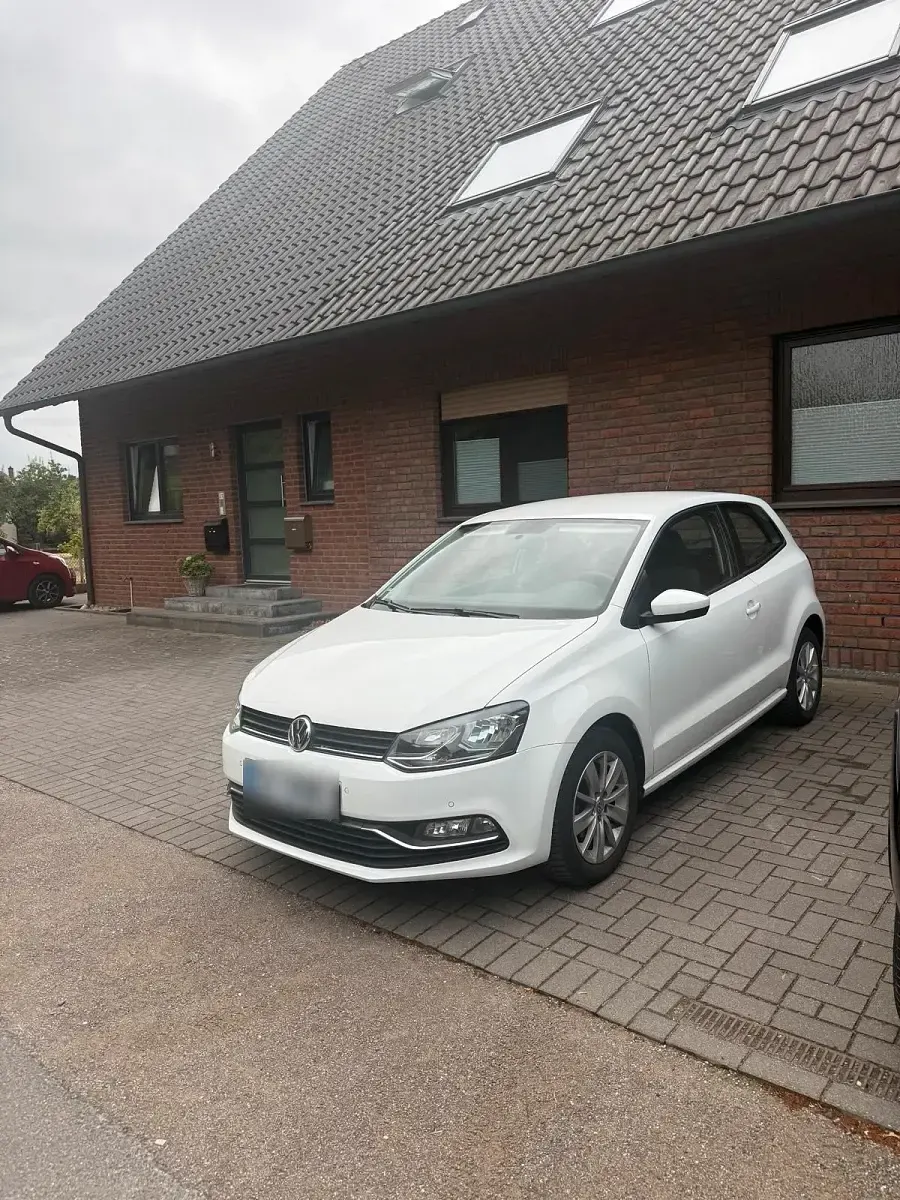 Gebraucht VW Polo 60 PS (44 kW) 2017 Weiß
