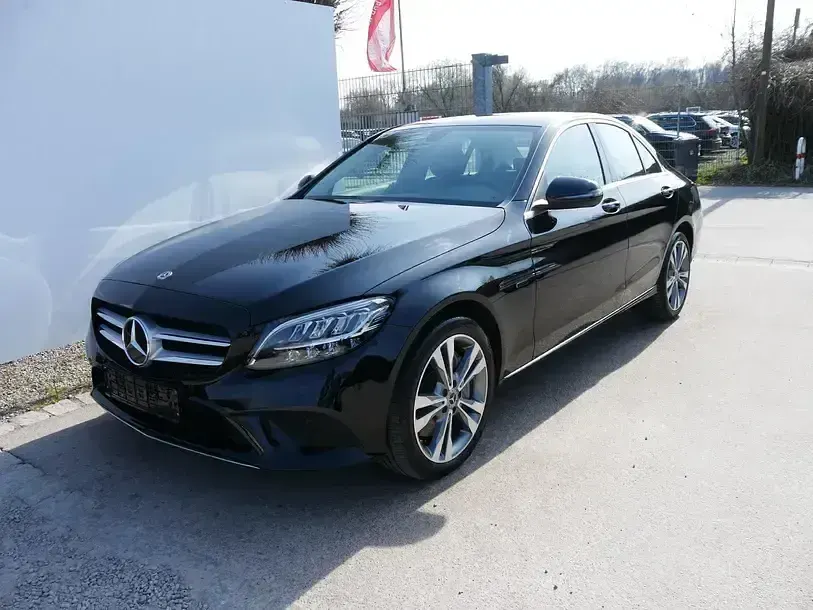Gebraucht Mercedes C300 Avantgarde 2021 Schwarz Limousine