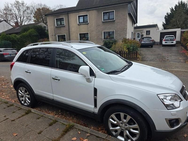 Weiß Gebraucht 2012 Opel Antara Cosmo SUV | 7.800 € (Fairer Preis) - Bild 1/4