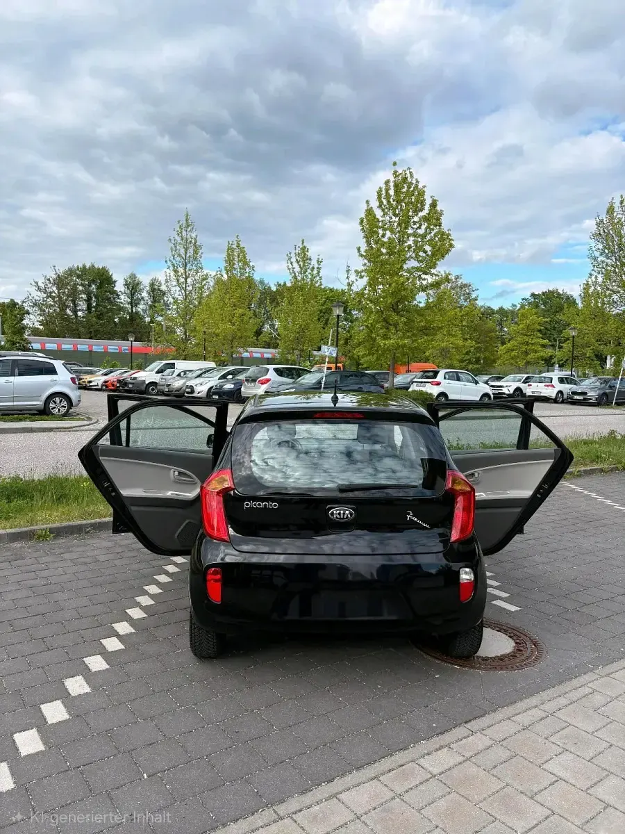 Gebraucht Kia Picanto 69 PS (50 kW) 2014 Schwarz Kleinwagen