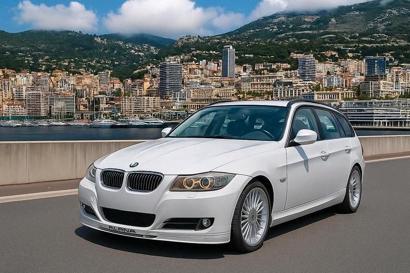 Weiß Gebraucht 2010 BMW 320 Sport Line Kombi | 18.499 € - Bild 1/4