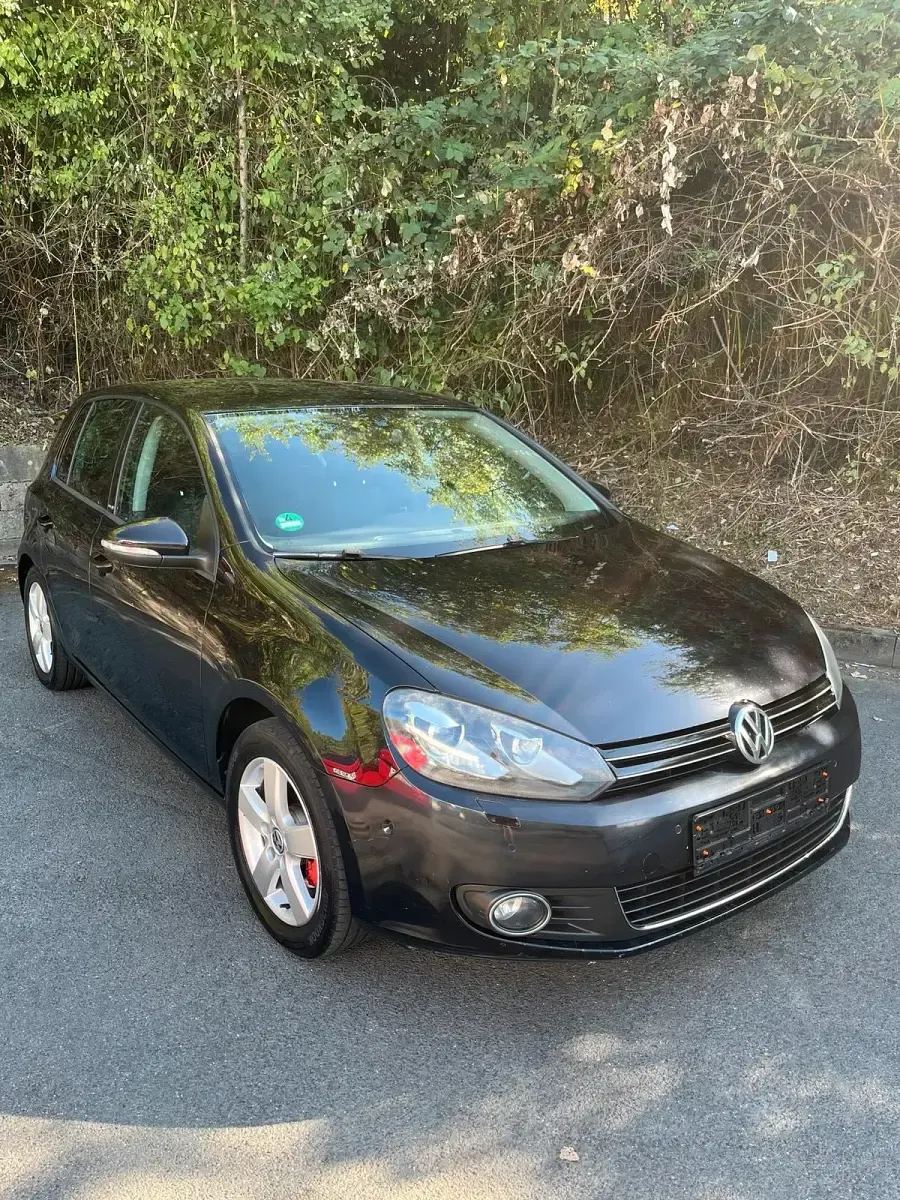 Gebraucht VW Golf VII Style 140 PS (102 kW) 2012 Schwarz Limousine